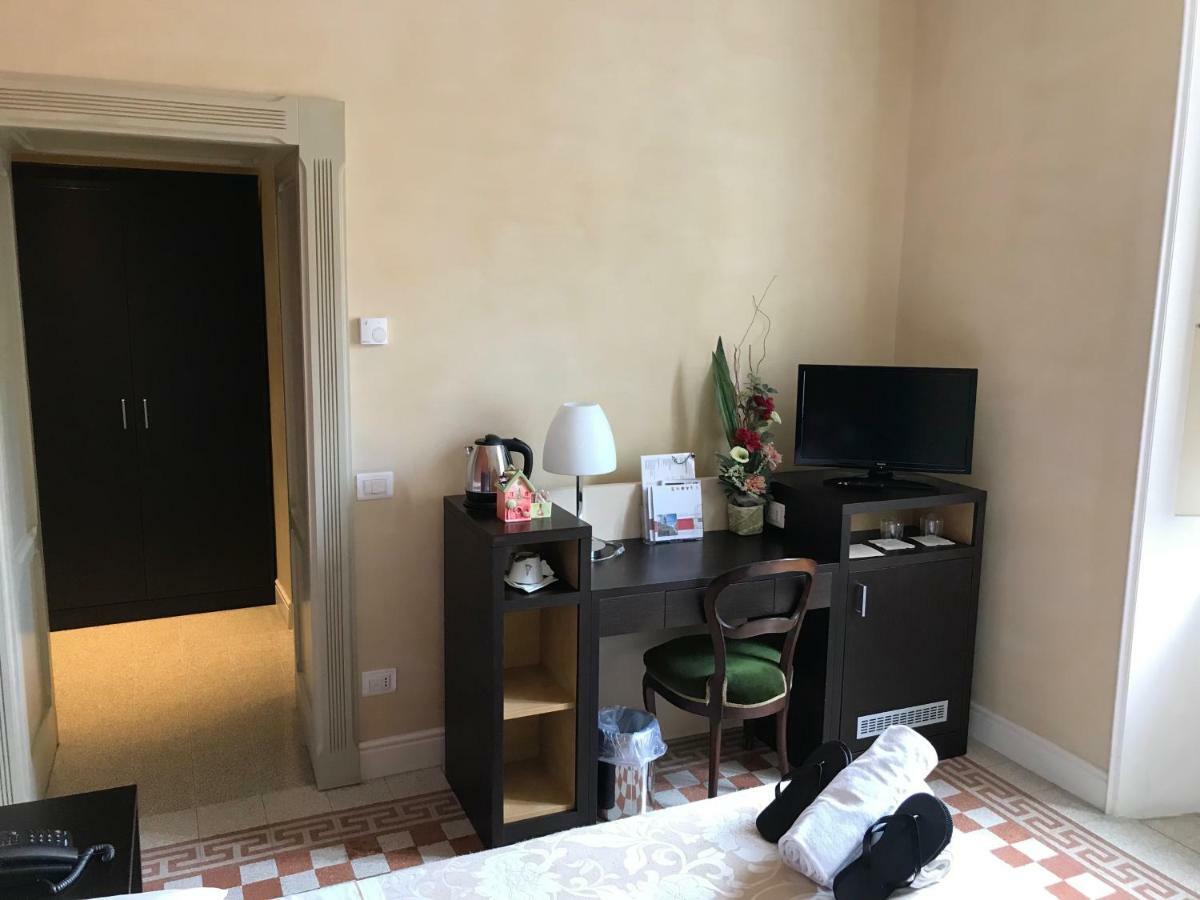 Staffolo 瑞莱博尔戈旅馆酒店 外观 照片